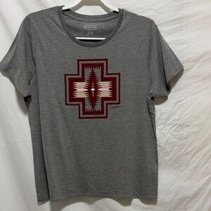 NWOT Pendleton Gray T-Shirt with Burgundy and Cream Design XL